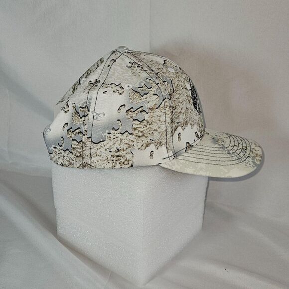 Bass Pro Shops Gone Hunting Tundra Camo Hat - Picture 4 of 8